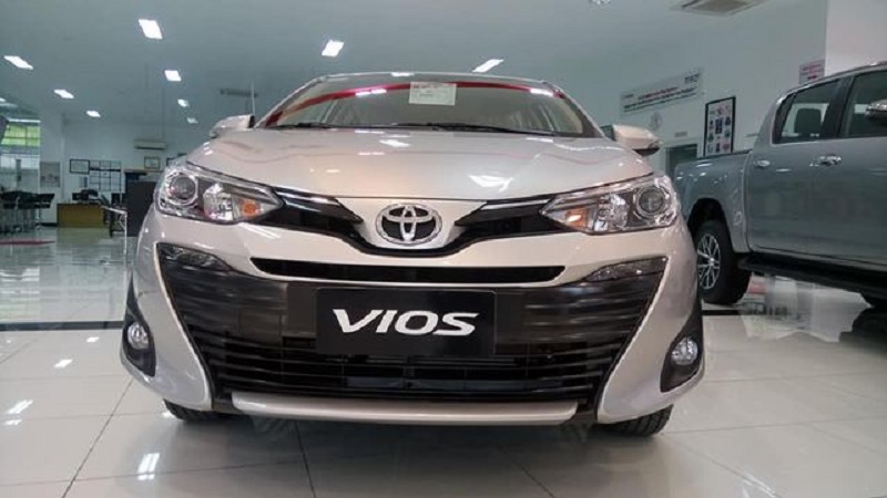 Ra mắt dòng xe Vios 4 chỗ.