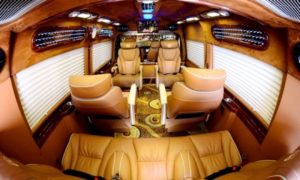 Hệ thống giải trí DVD, dàn âm thanh chất lượng, điều hòa làm lạnh nhanh 