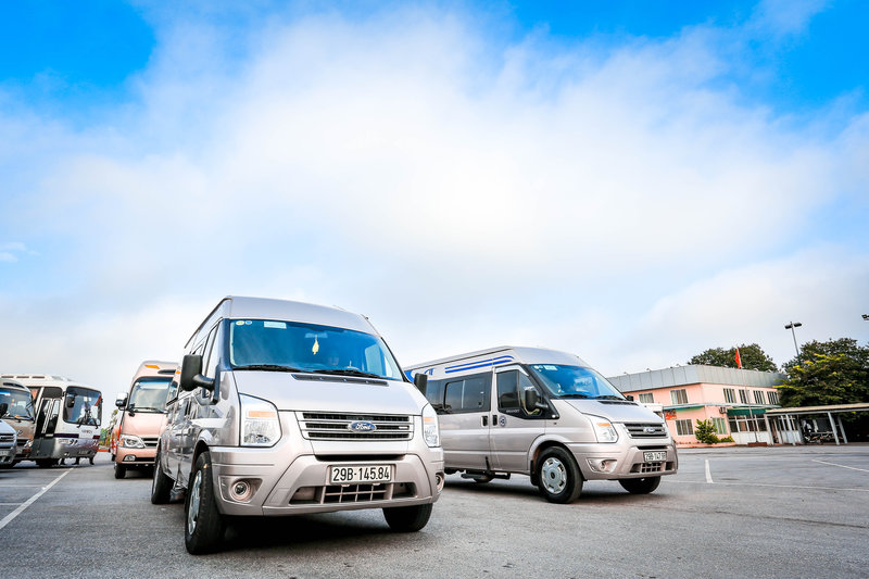 Vẻ mạnh mẽ, đạo mạo của Ford Transit